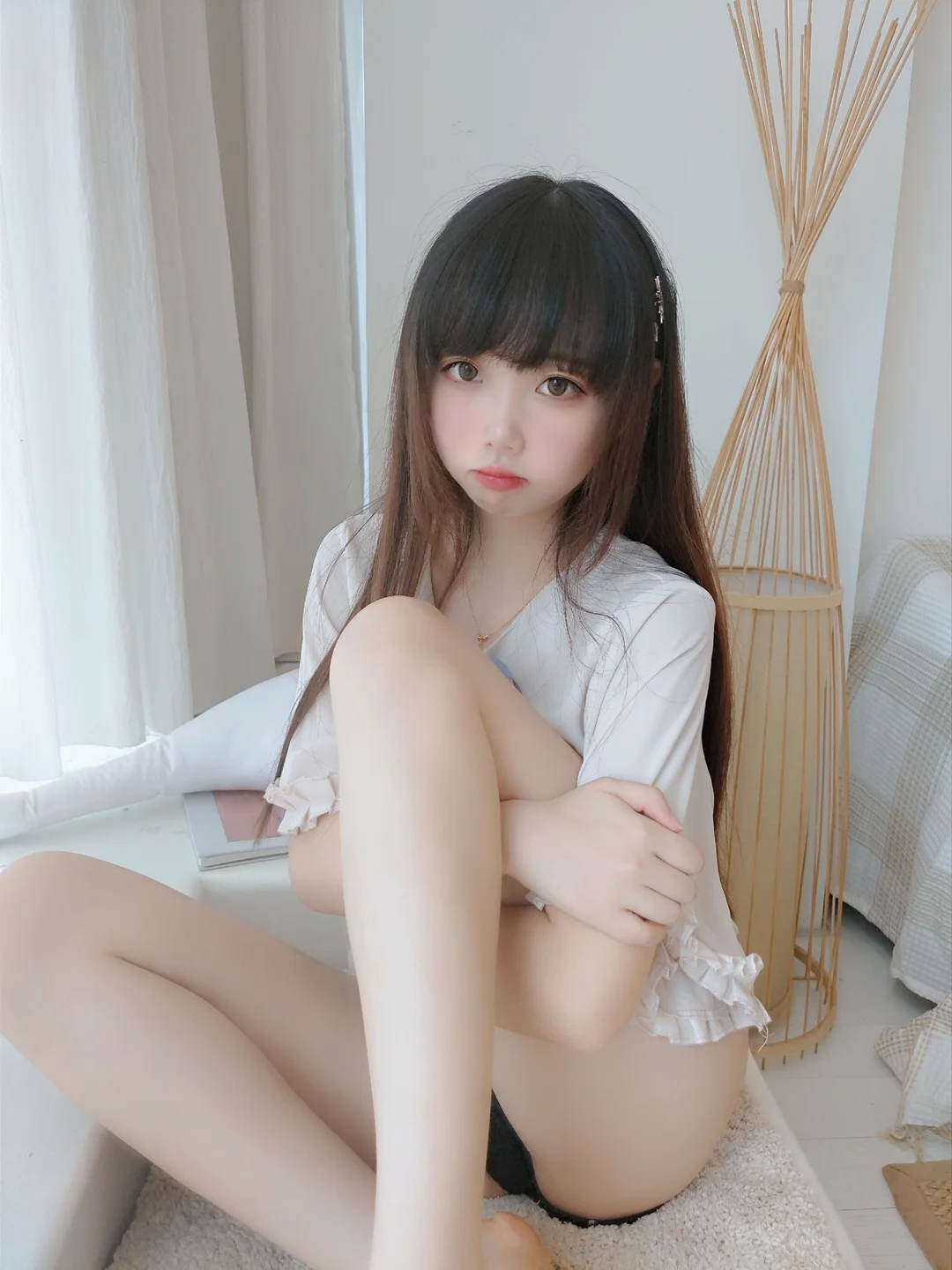 雪琪SAMA - 裸足 [50P,4V-1.09GB] tg@simisebaisi 【丝足阁】011.webp